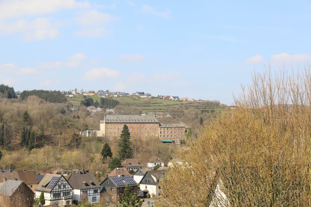 Ferienhaus Paulus, Erholung Mitten Im Nationalpark Eifel Apartment Schleiden Exterior photo